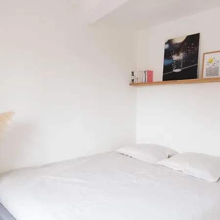 Small Country House In Apartamento